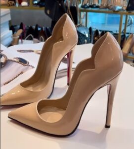 pantofi stiletto, pantofi crem, pantofi cu toc